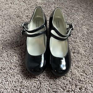 Harper Canyon Patent Leather Shoes - Size 1M - NWT